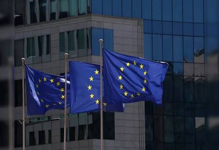 EU Designates ChatGPT, Reddit and Roblox as Very Large Platforms