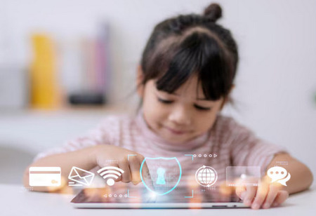 EU Urges Age-Verification App Rollout to Protect Minors Online