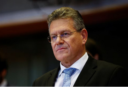 EU Commission Urges MEPs to Vote through EU-US Deal EU Commission Urges MEPs to Vote through EU-US Deal