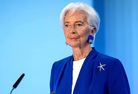 Christine Lagarde Warns Europe May Pay for US AI Growth 