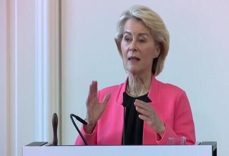 Von der Leyen Supports Age-Based Social Media Curbs